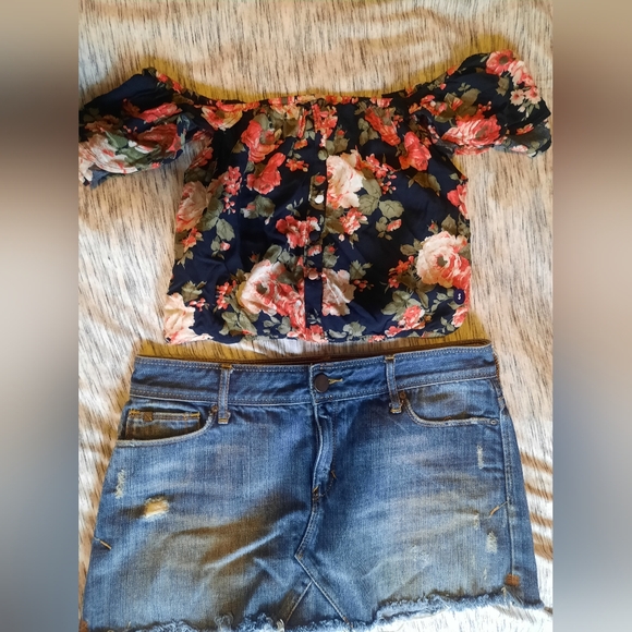 Abercrombie & Fitch Floral Crop Top - Picture 7 of 7